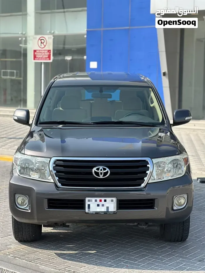 Toyota Land Cruiser 2013 photo 5