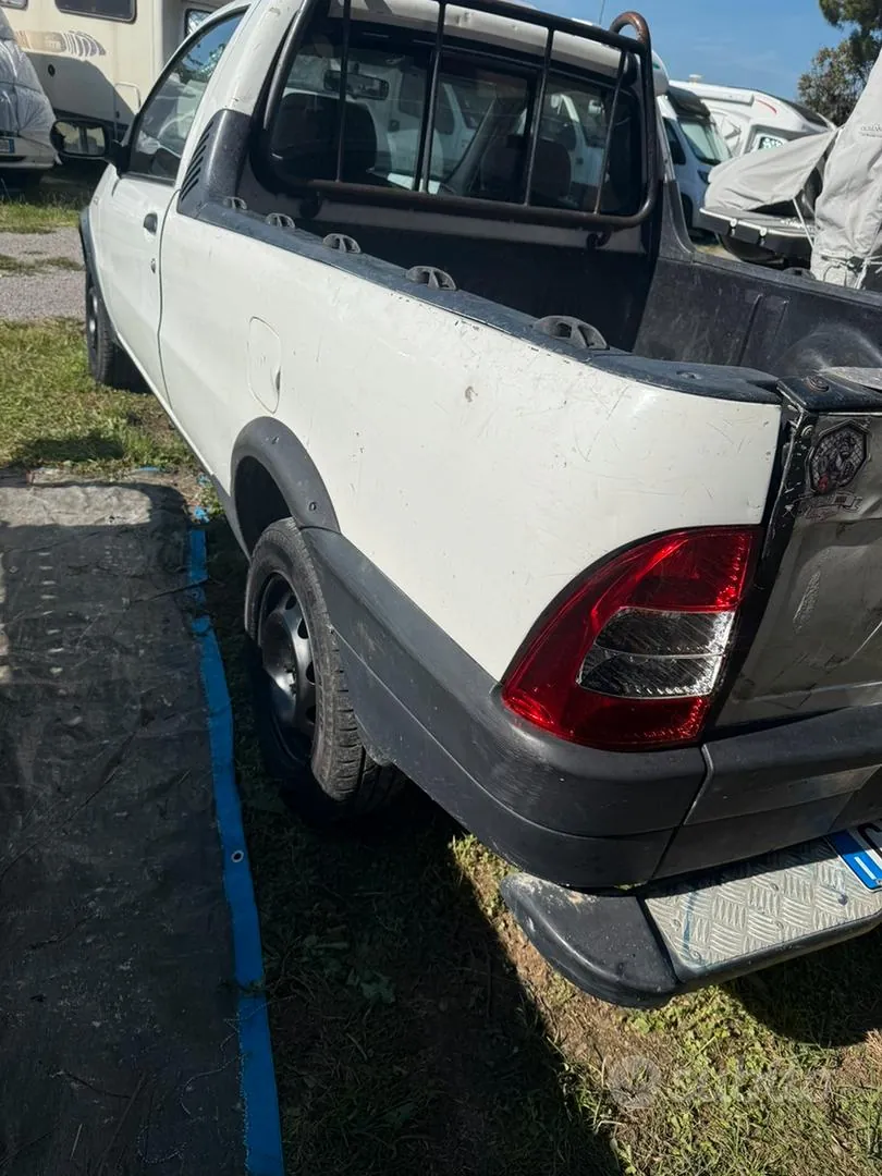 Fiat Strada 2005 photo 4