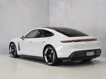 Porsche Taycan 2021 photo 3