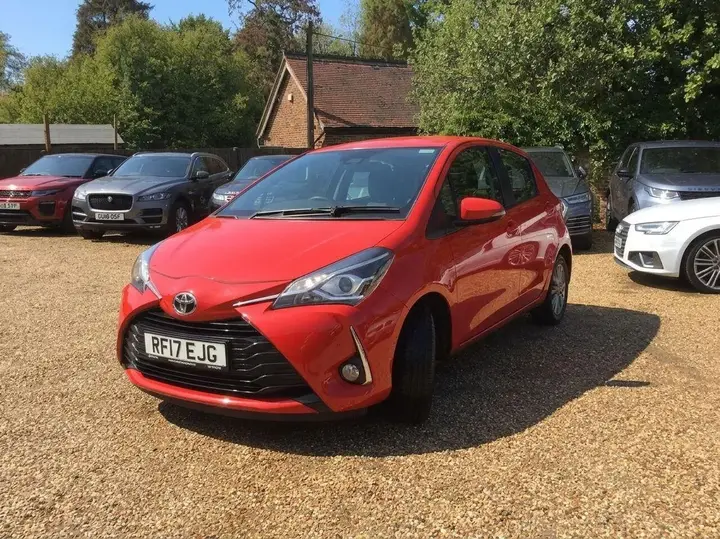 Toyota Yaris 2017 photo 3