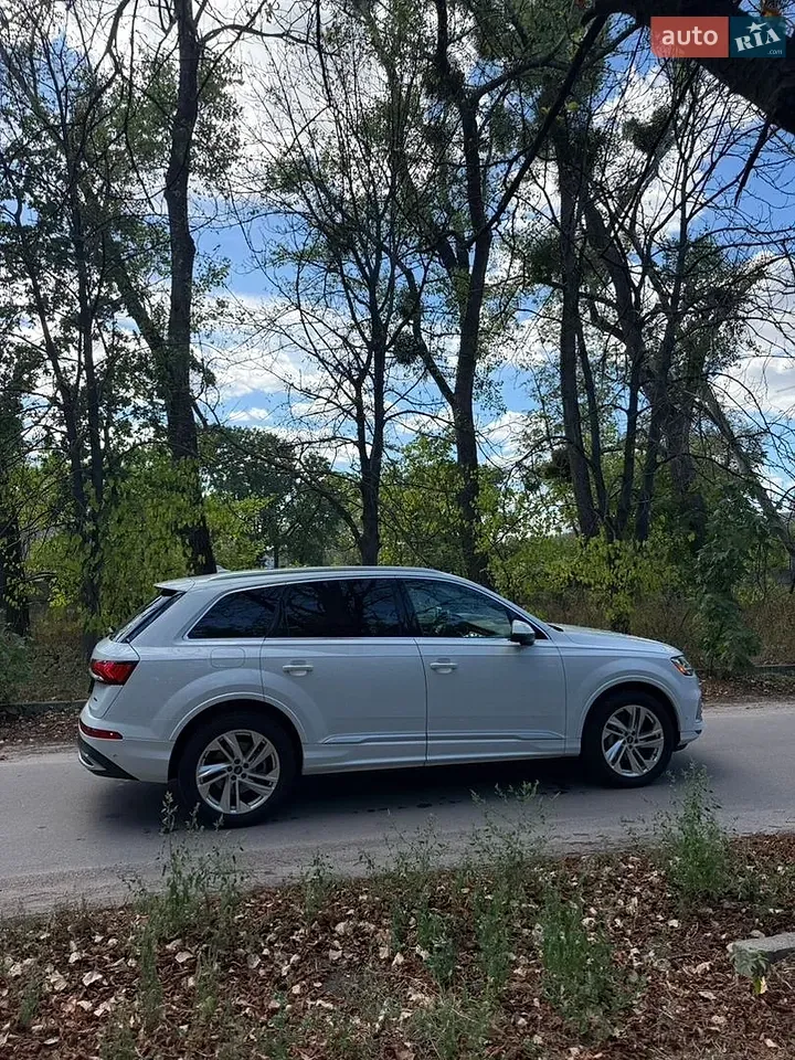 Audi Q7 2021 photo 3