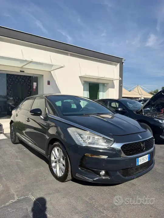 DS Automobiles Ds 5