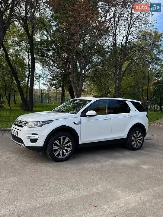 Land Rover Discovery Sport 2018 photo 2