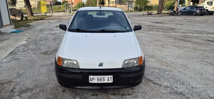 Fiat Punto 1998 photo 2