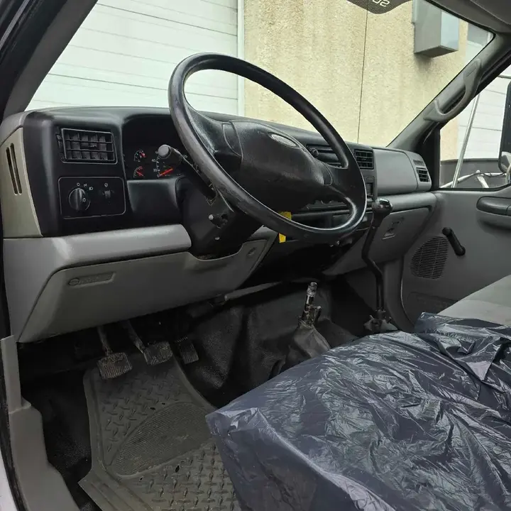 Ford F-750 2009 photo 3