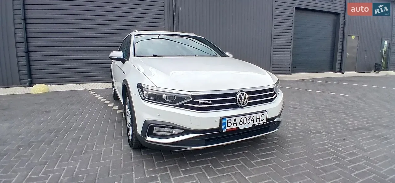 Volkswagen Passat Alltrack 2019 photo 2