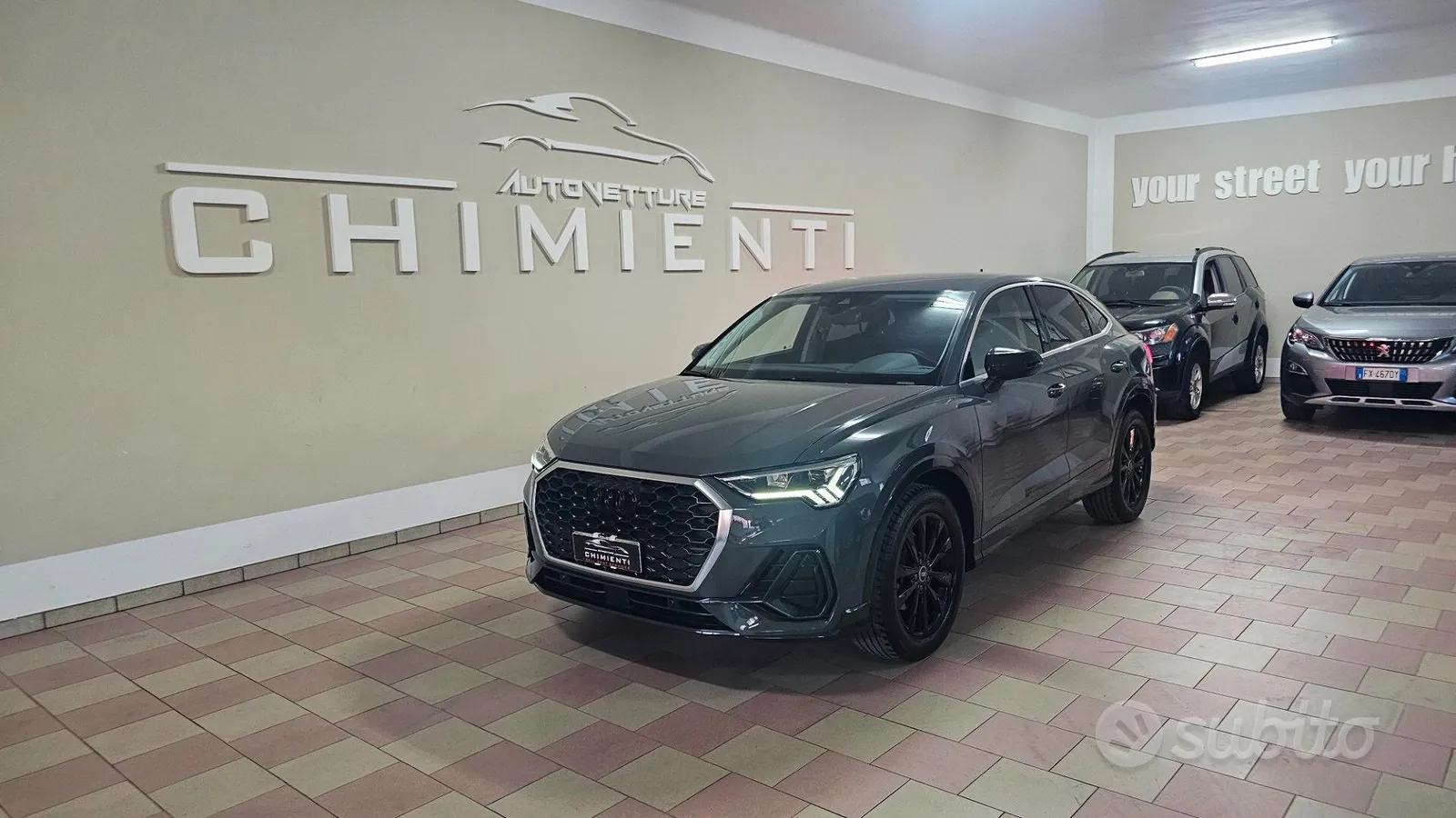 Audi Q3 2022 photo 2