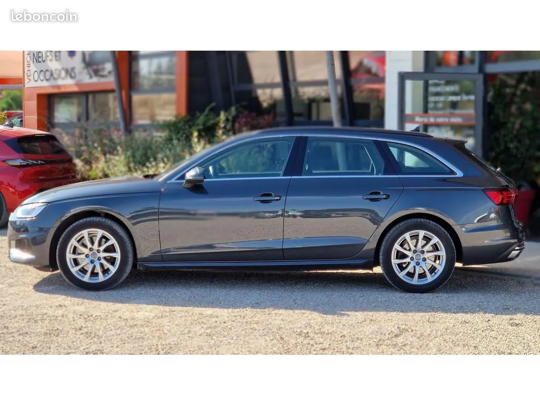 Audi A4 2020 photo 2