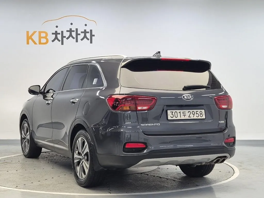Kia Sorento 2018 photo 2