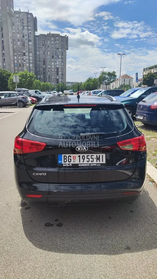Kia Ceed 2013 photo 2