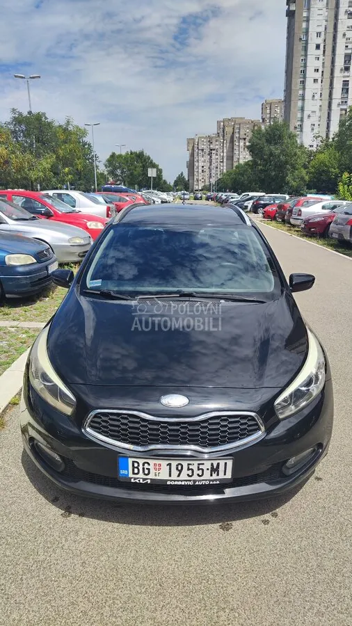 Kia Ceed 2013 photo 4