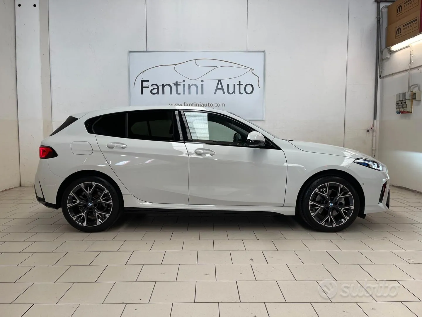 BMW 120 2025 photo 2
