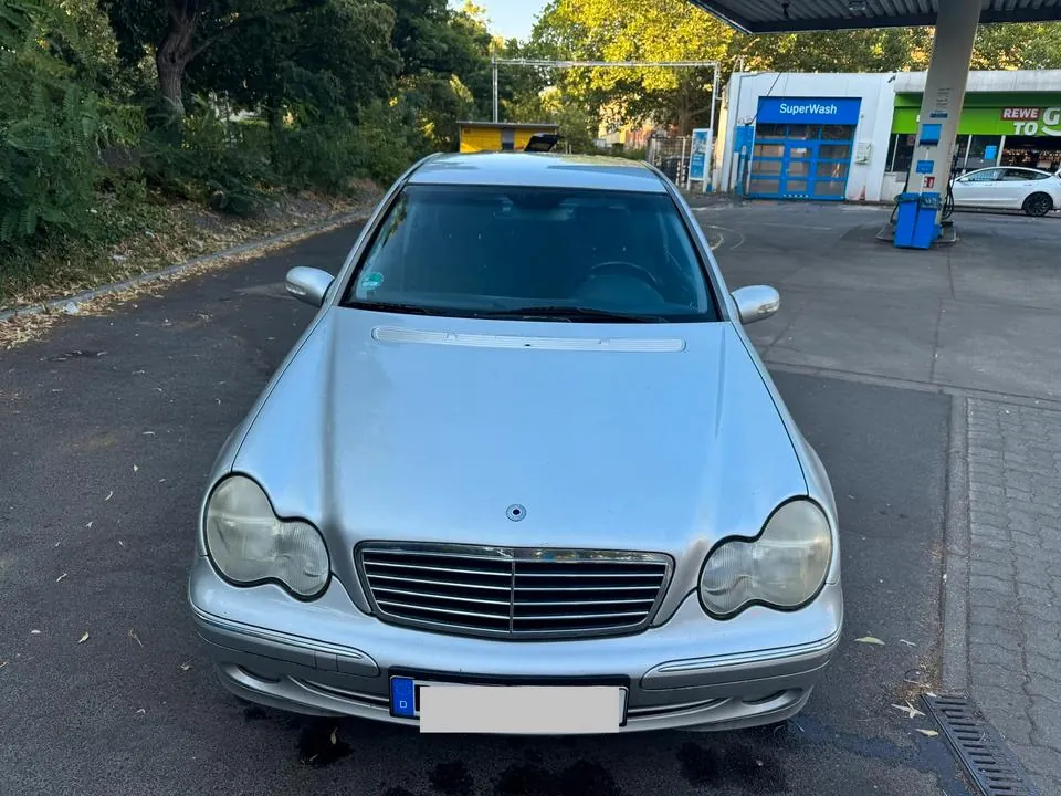 Mercedes-Benz C 180