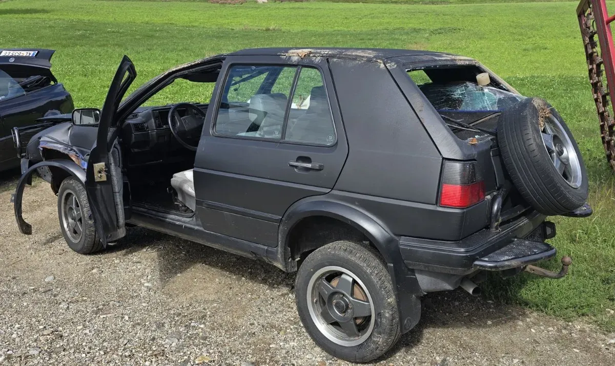Volkswagen Golf 1990 photo 2