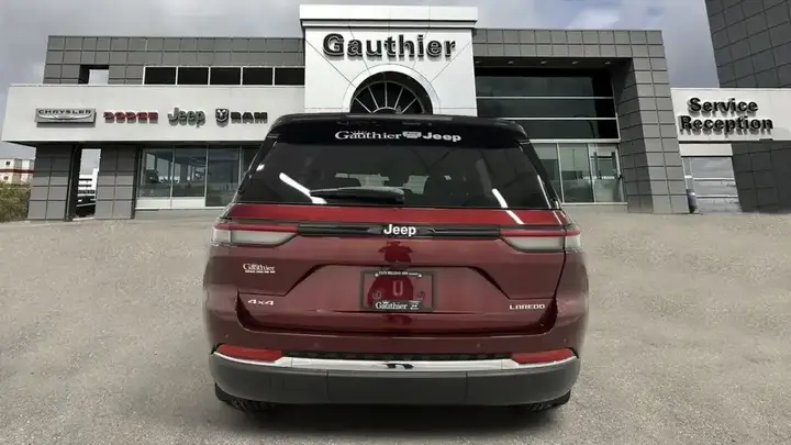 Jeep Grand Cherokee 2026 photo 5