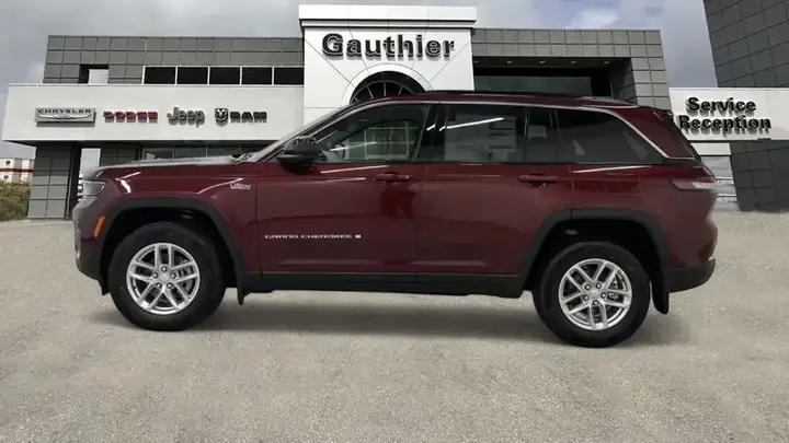 Jeep Grand Cherokee 2026 photo 3