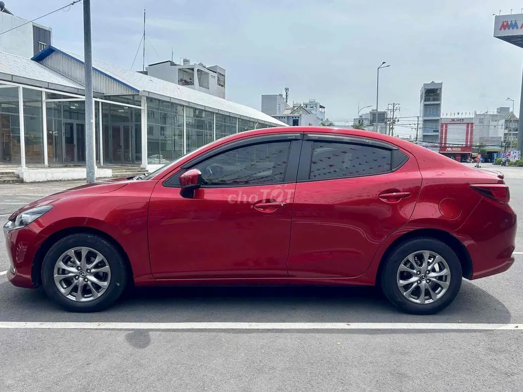 Mazda 2 2023 photo 3