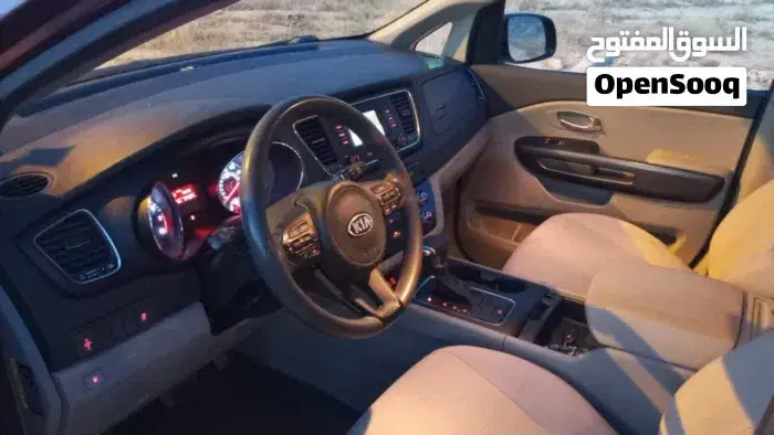 Kia Sedona 2018 photo 3