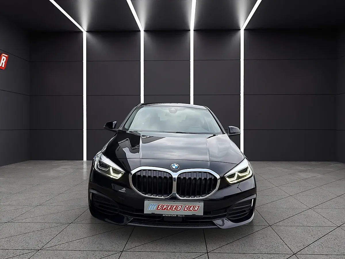 BMW 1 Series 2022 photo 3