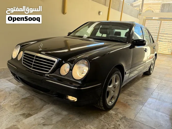 Mercedes-Benz E-Class 2001 photo 2