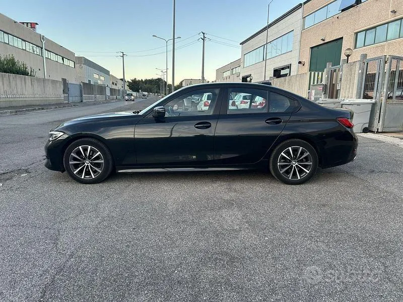 BMW 3 Series 2019 photo 3