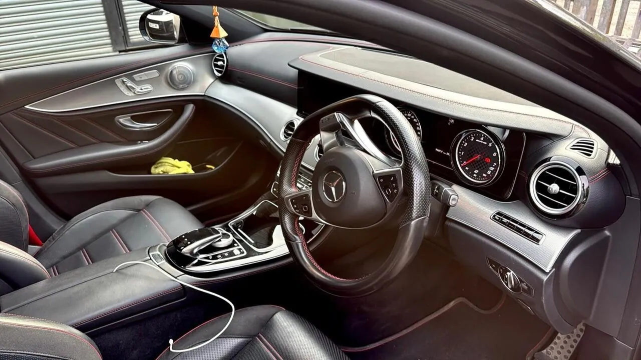 Mercedes-Benz E-Class 2017 photo 4