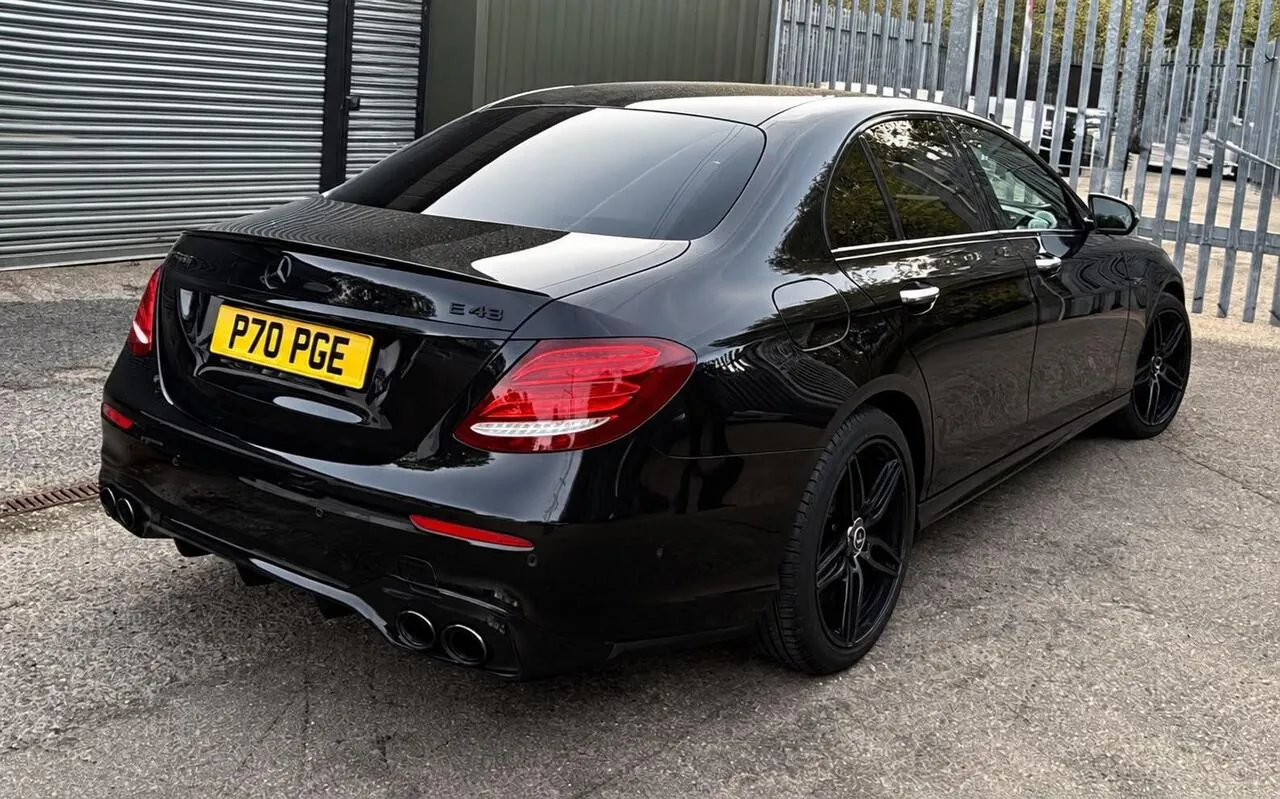 Mercedes-Benz E-Class 2017 photo 3