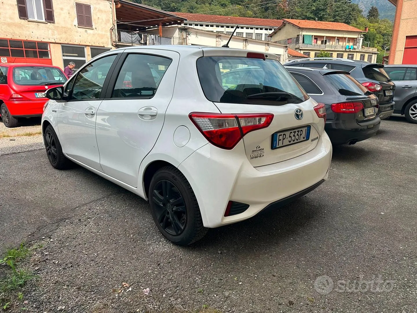 Toyota Yaris 2018 photo 4