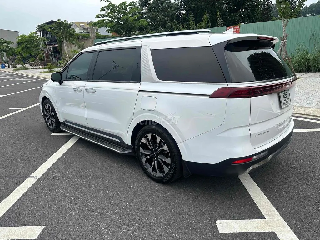 Kia Carnival 2022 photo 4