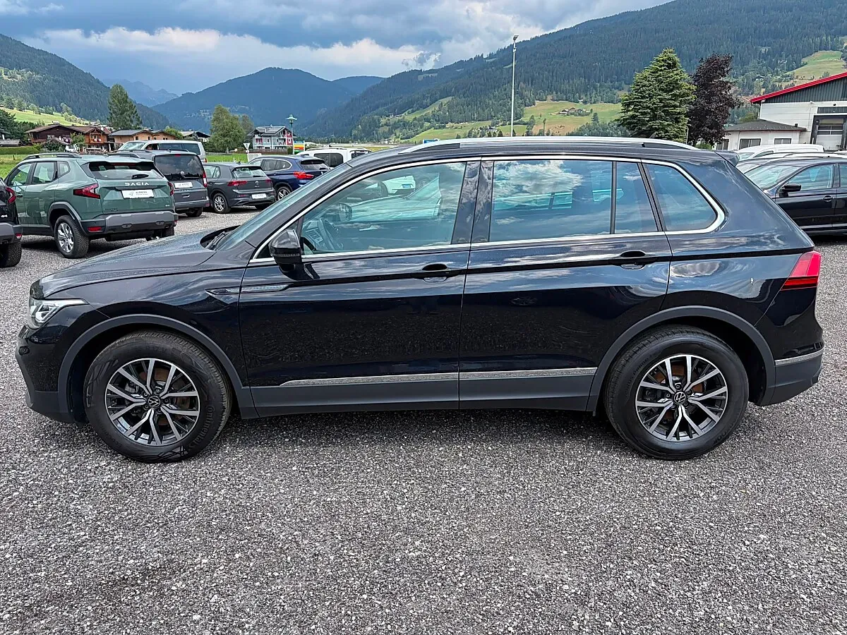 Volkswagen Tiguan 2021 photo 2