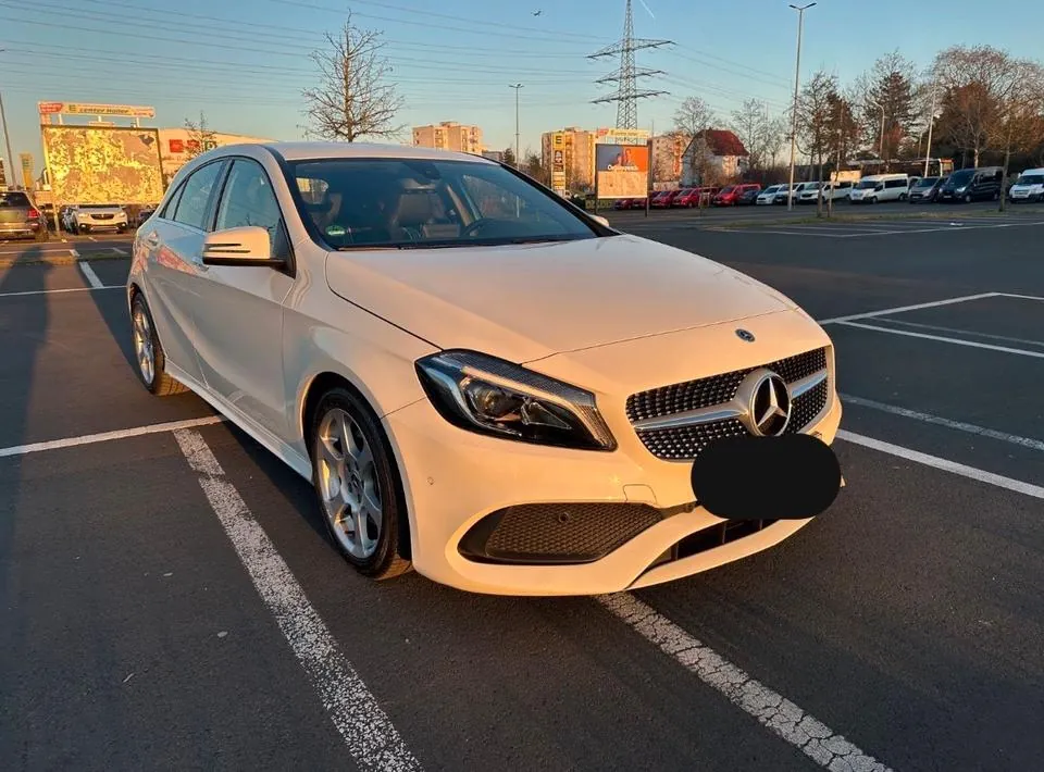 Mercedes-Benz A 220
