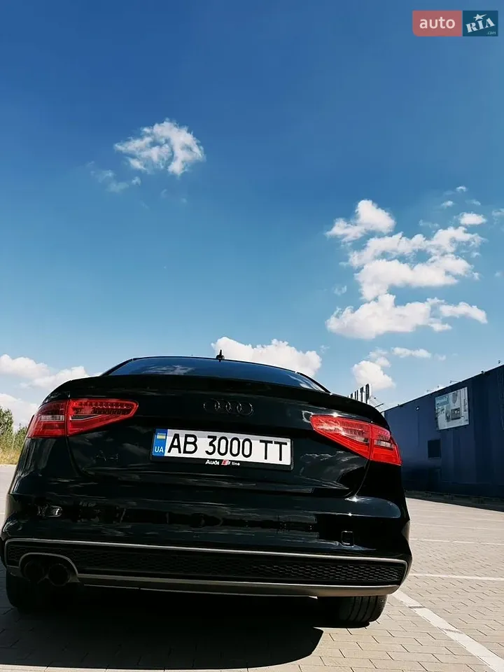 Audi A4 2014 photo 5