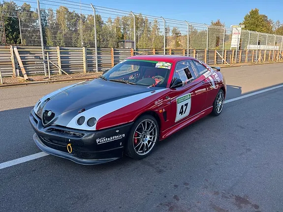 Alfa Romeo Gtv 1996 photo 2