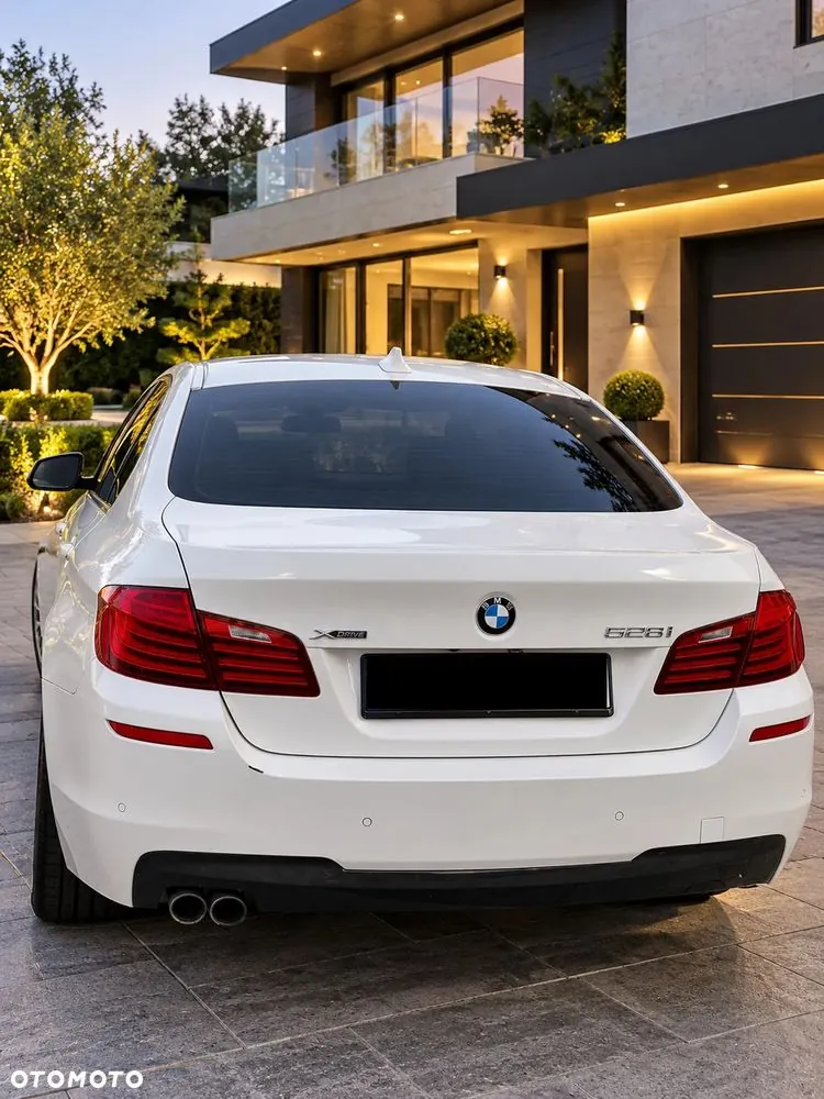 BMW Seria 5 2015 photo 2