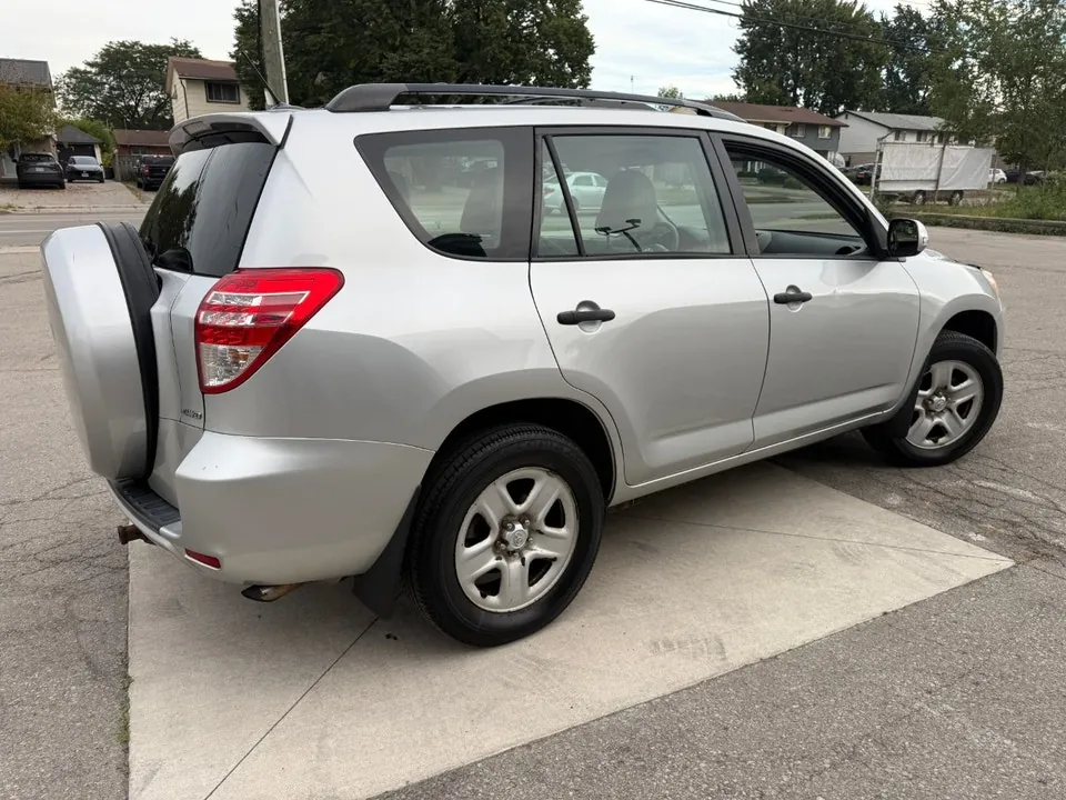 Toyota Rav4 2012 photo 5
