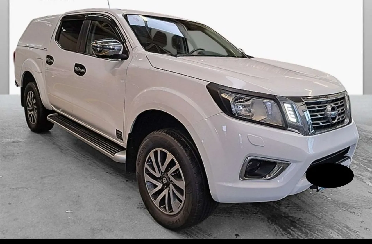 Nissan Navara 2017 photo 2