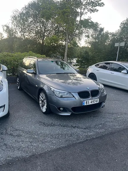 BMW 520D 2009 photo 2