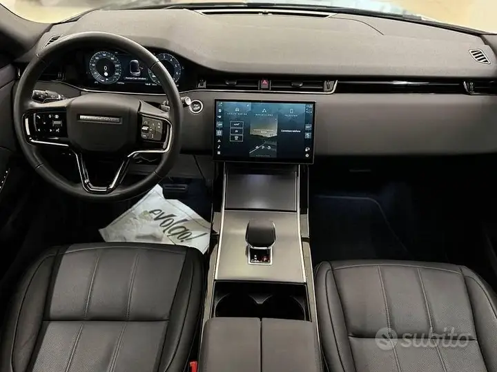 Land Rover Evoque 2025 photo 4