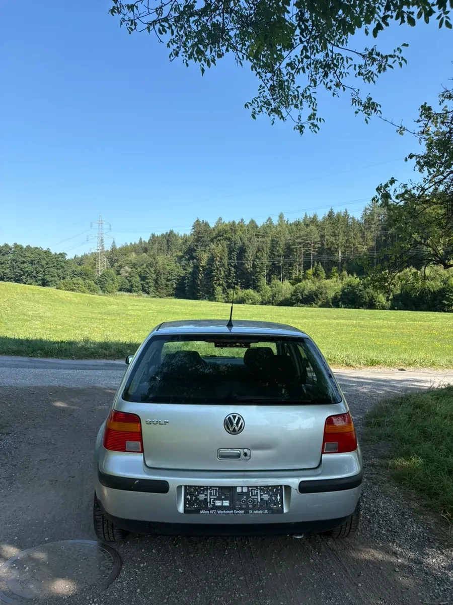 Volkswagen Golf 2004 photo 3
