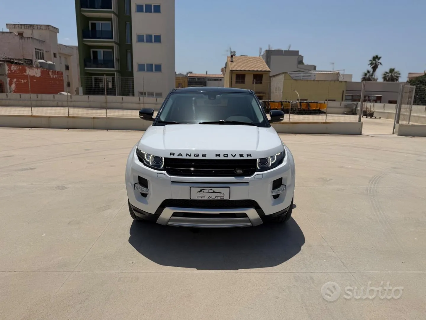 Land Rover Range Rover Evoque 2014 photo 2