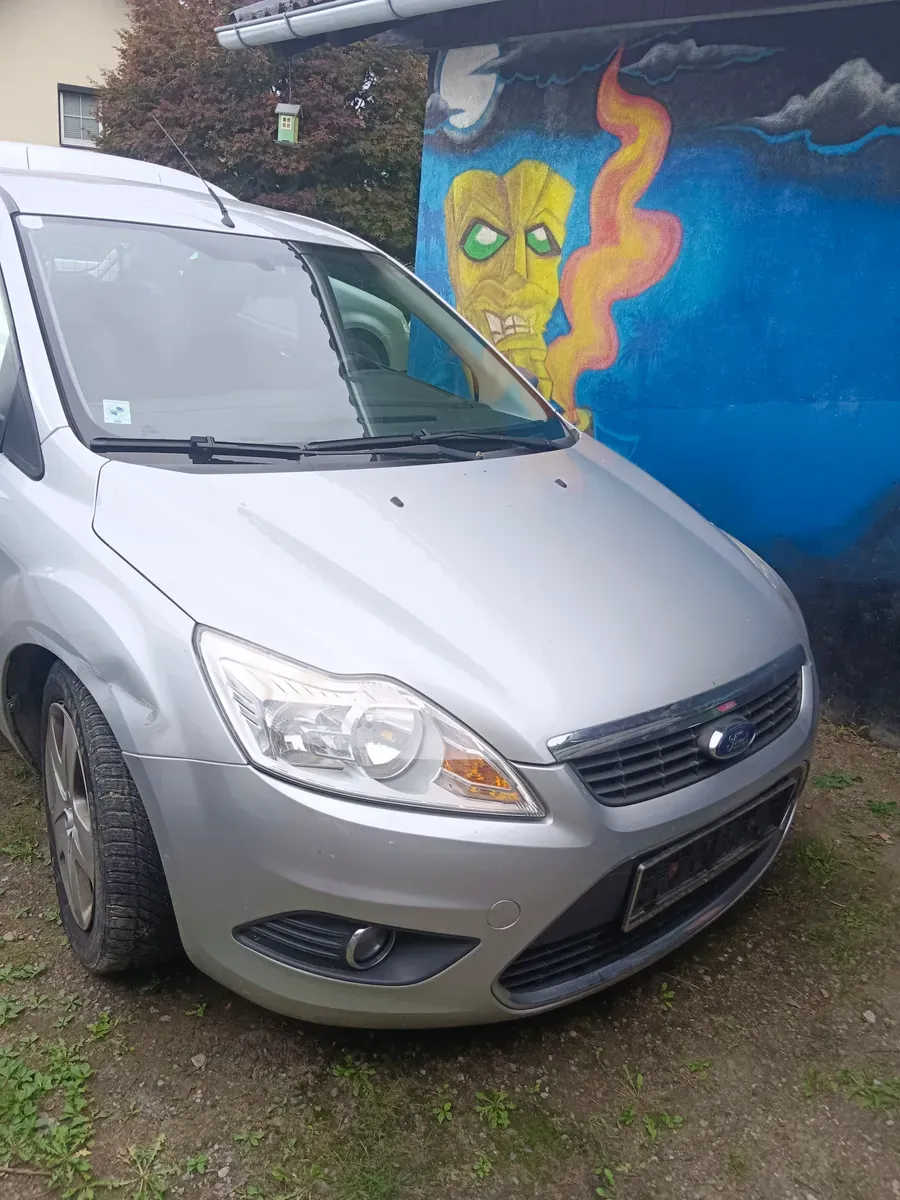 Ford Focus 2009 photo 3