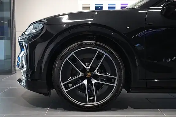 Porsche Cayenne Coupe 2026 photo 3