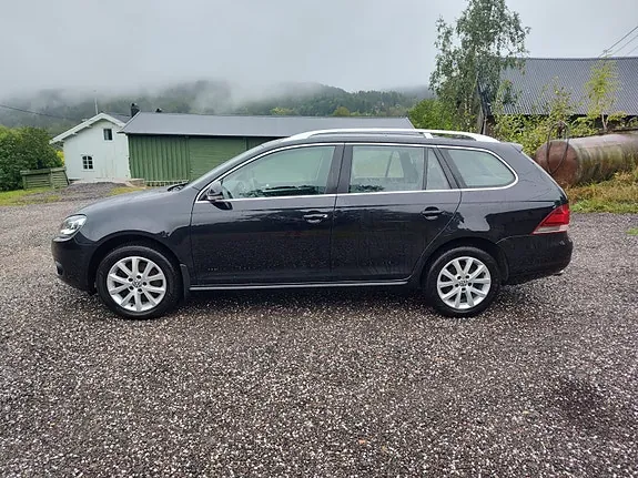 Volkswagen Golf Vi 2010 photo 2