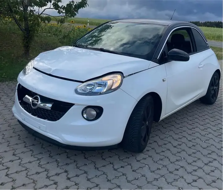 Opel Adam
