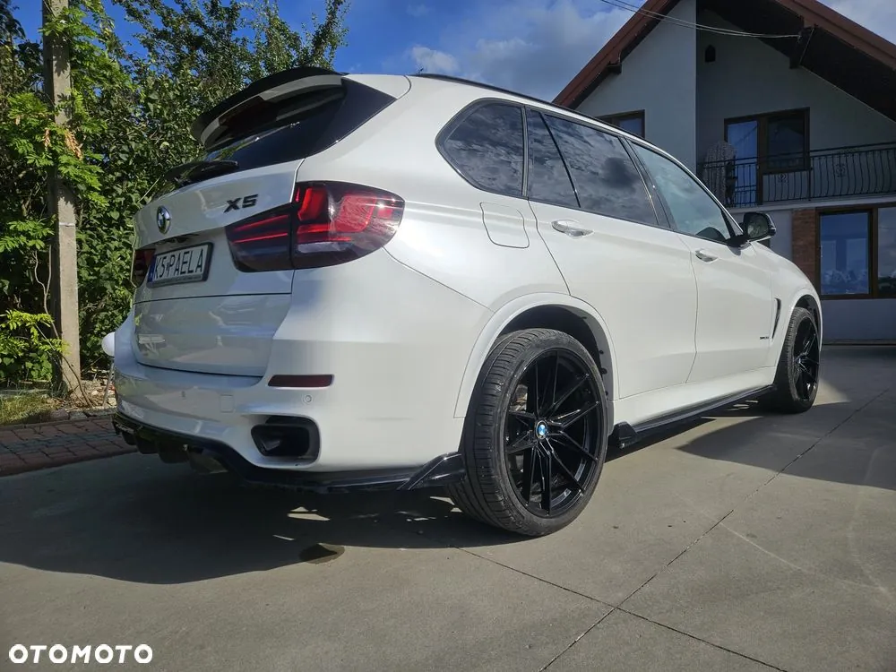 BMW X5 2015 photo 2