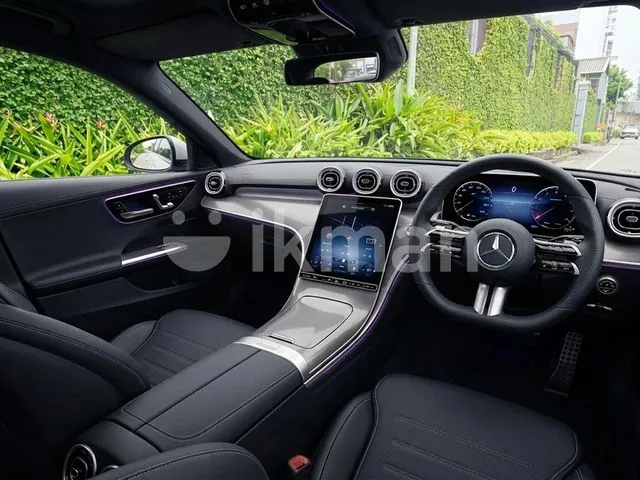 Mercedes-Benz C200 2025 photo 4