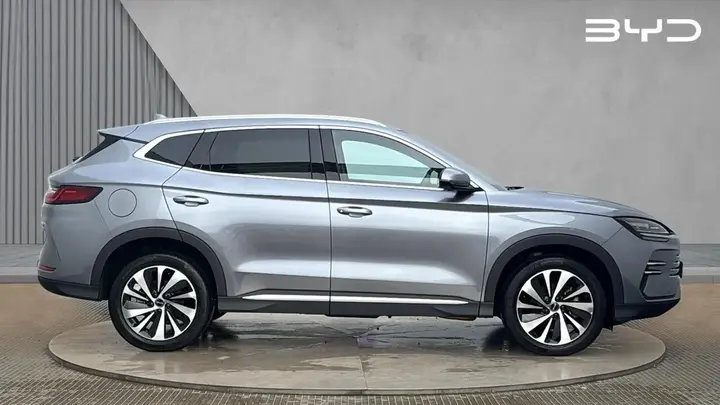 BYD Seal U 2025 photo 2