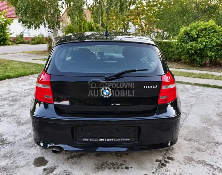 BMW 118 2009 photo 4