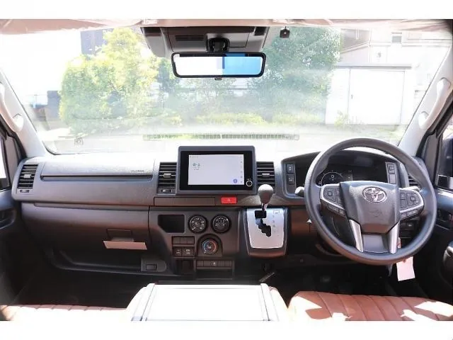 Toyota Hiace 2026 photo 2