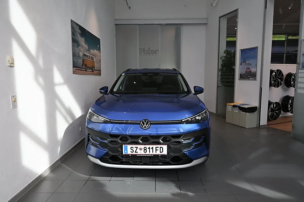 Volkswagen T-Roc 2026 photo 2